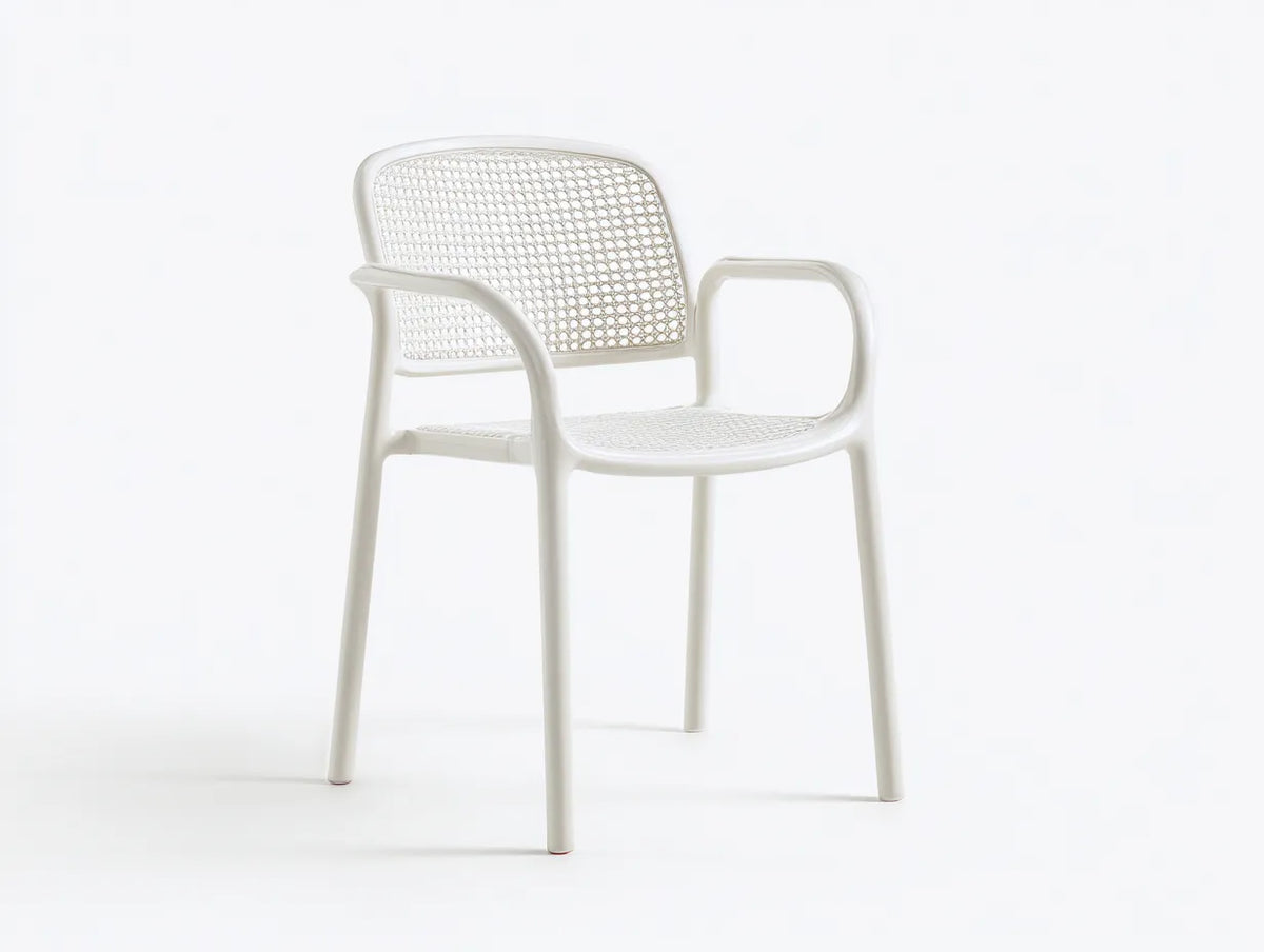 Chaise d'extérieur en polypropylène 56×55×82 cm - blanc - dossier ajouré avec accoudoirs